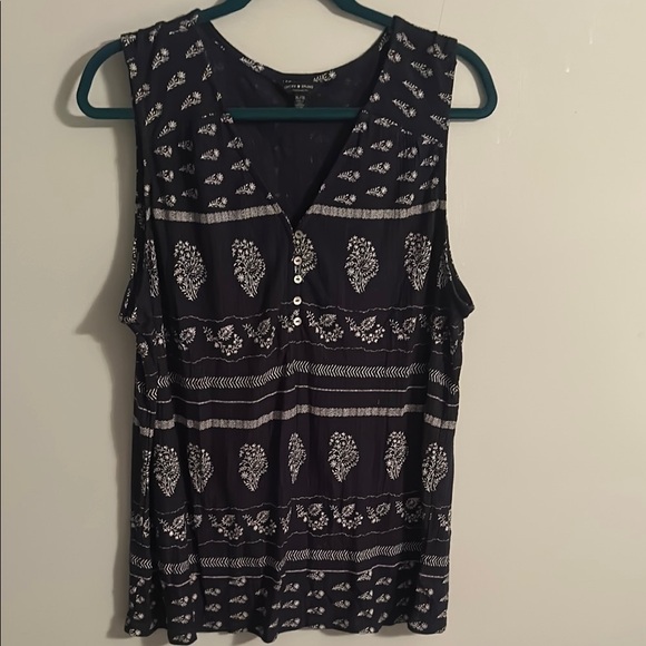 Lucky Brand Tops - Lucky Brand Navy and White Sleeveless Top